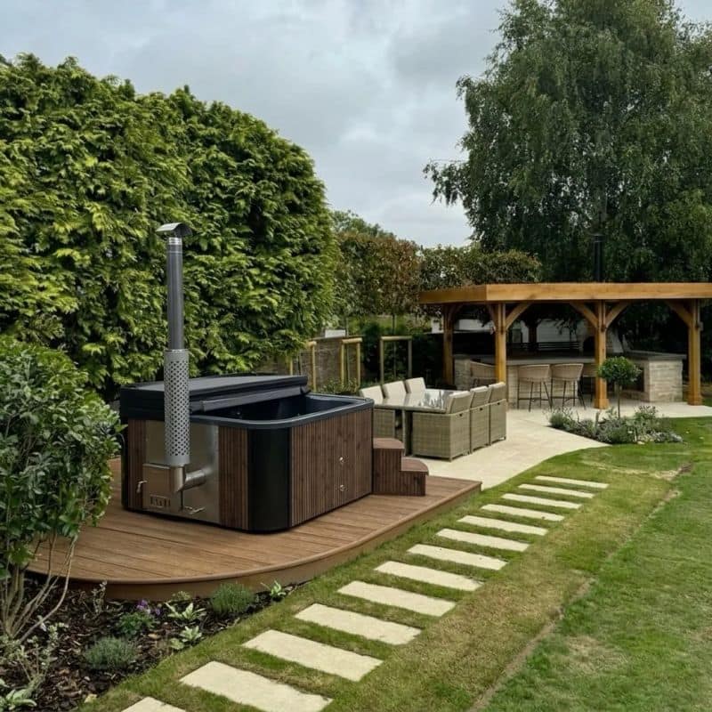 Azure - Luxury Square Hot Tub by Whatagarden