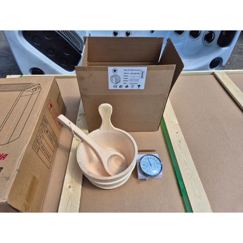 Canadian Spa Company Outdoor Oval Barrel Sauna Combination Infrared/ Traditional KY-10026